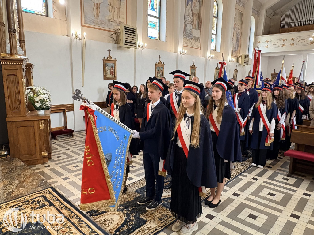 Uroczystość nadania imienia SP w Ulasku