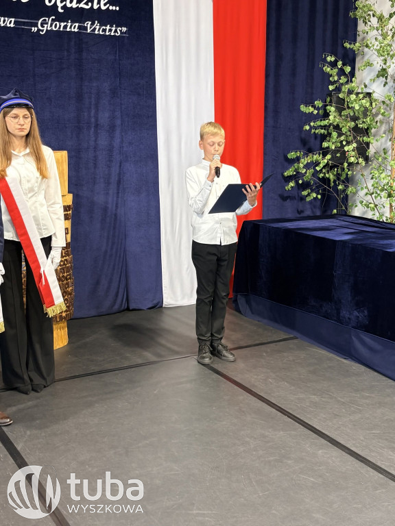 Uroczystość nadania imienia SP w Ulasku