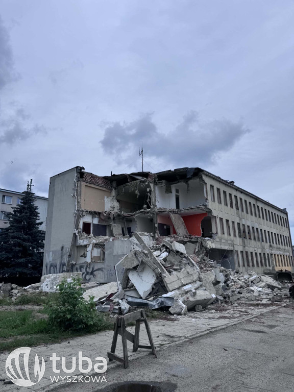 Rozbiórka byłej przychodni zdrowia w Wyszkowie