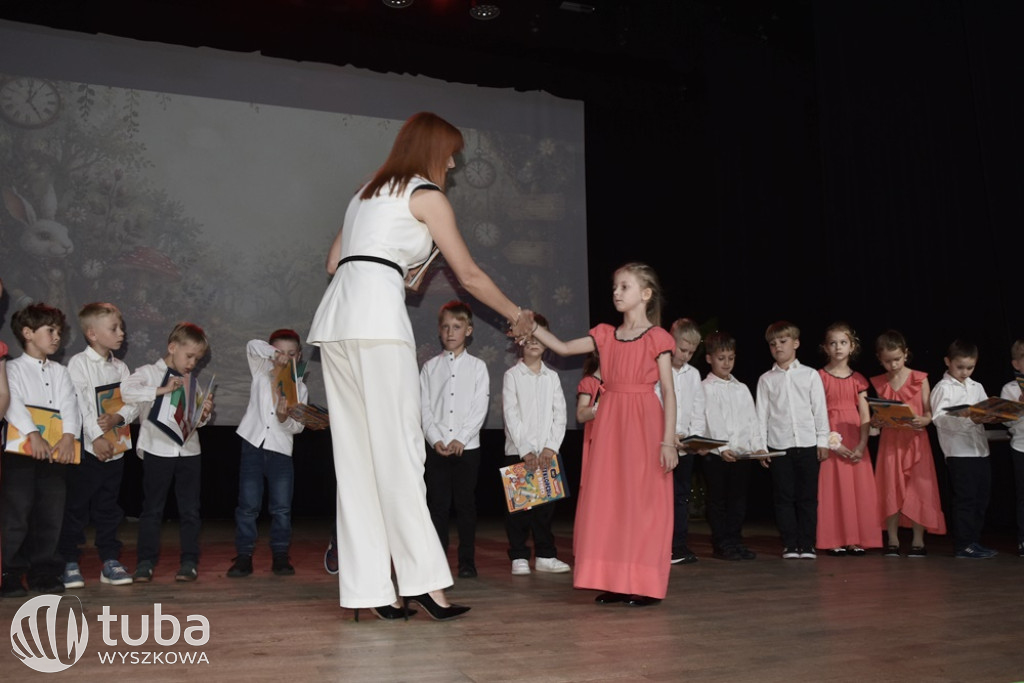 Magiczny ogród na zakończenie roku w „Bajce”