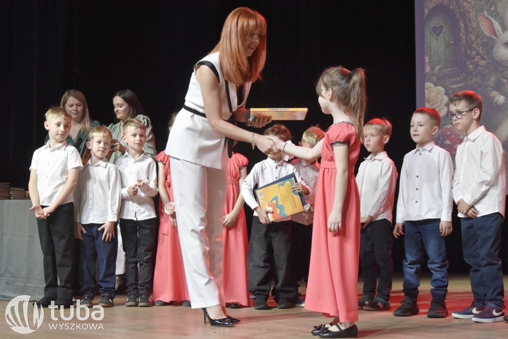 Magiczny ogród na zakończenie roku w „Bajce”