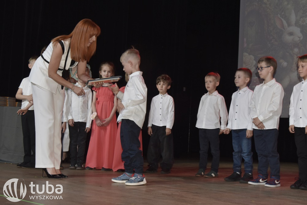 Magiczny ogród na zakończenie roku w „Bajce”