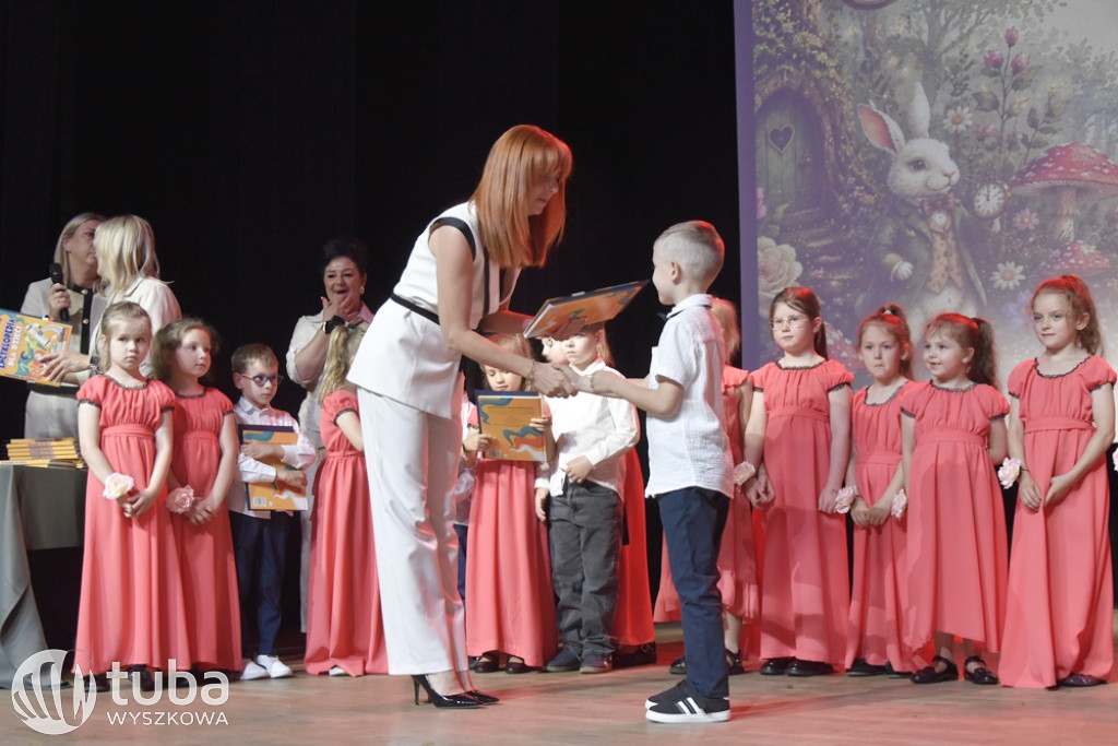 Magiczny ogród na zakończenie roku w „Bajce”