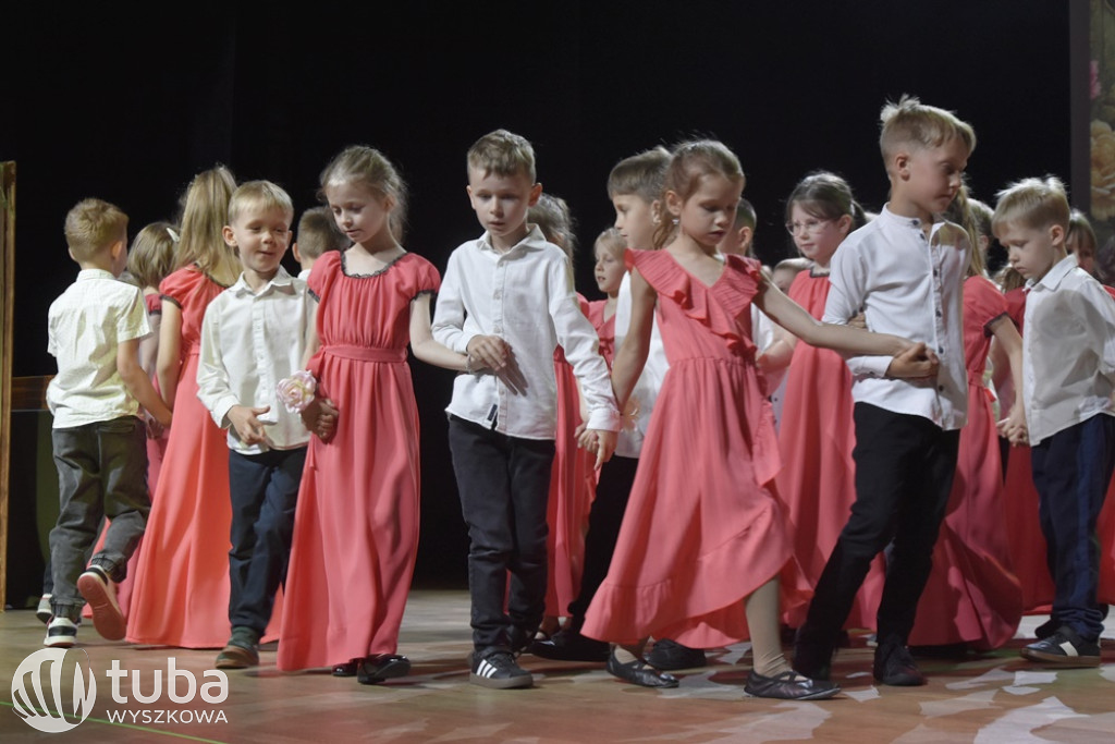 Magiczny ogród na zakończenie roku w „Bajce”