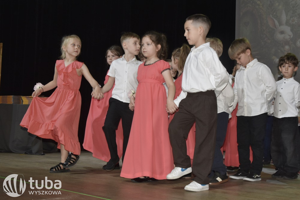 Magiczny ogród na zakończenie roku w „Bajce”