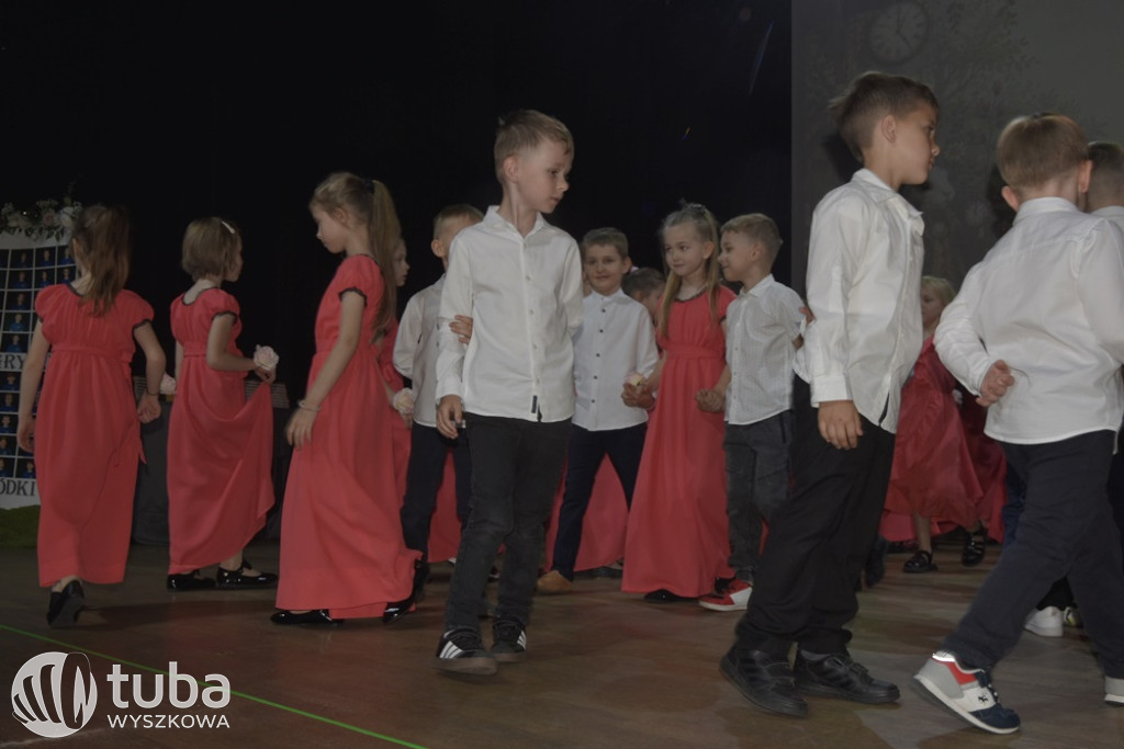 Magiczny ogród na zakończenie roku w „Bajce”