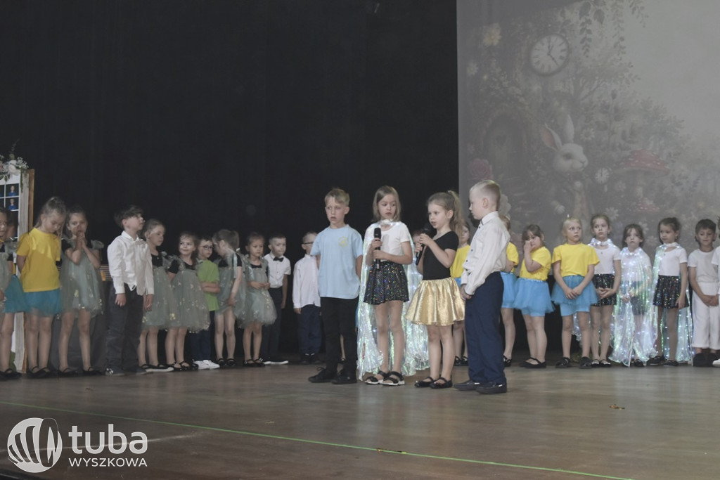 Magiczny ogród na zakończenie roku w „Bajce”