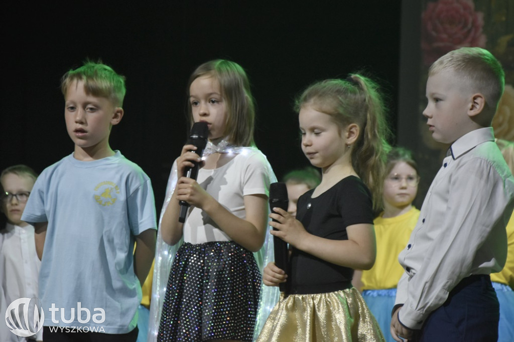 Magiczny ogród na zakończenie roku w „Bajce”