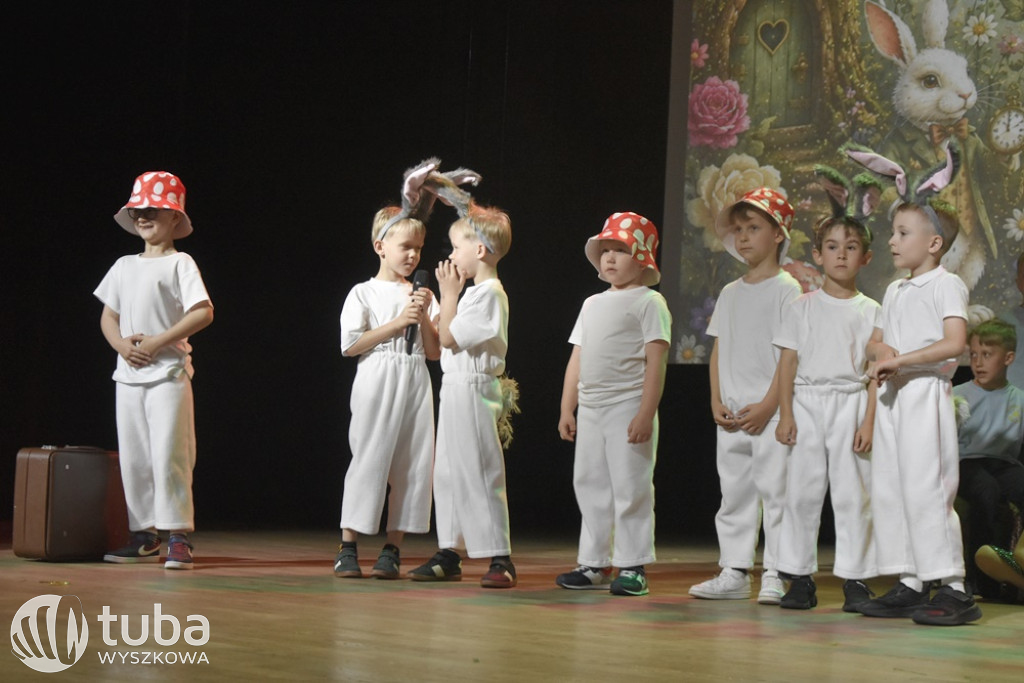 Magiczny ogród na zakończenie roku w „Bajce”