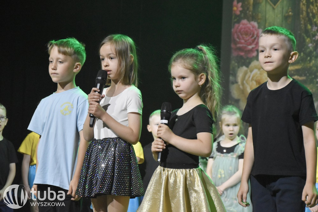 Magiczny ogród na zakończenie roku w „Bajce”