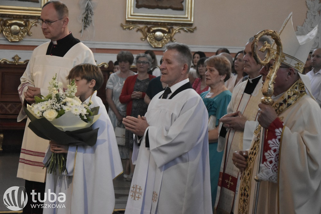 Konsekracja kościoła w parafii Świętej Rodziny