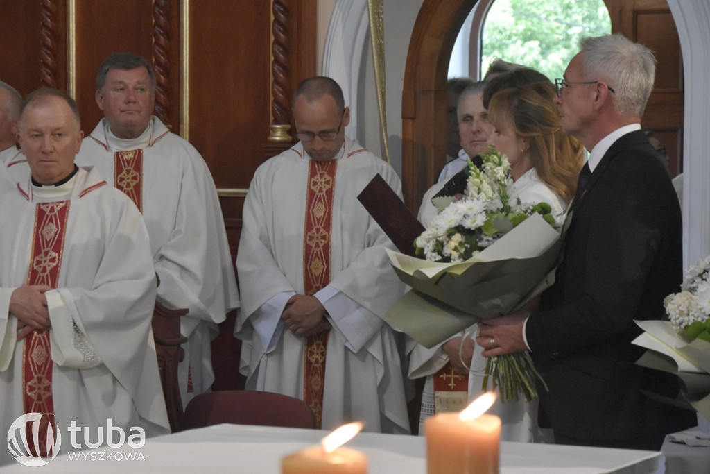 Konsekracja kościoła w parafii Świętej Rodziny