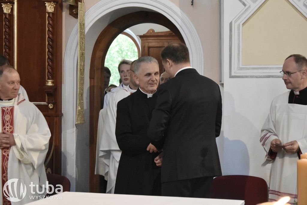 Konsekracja kościoła w parafii Świętej Rodziny