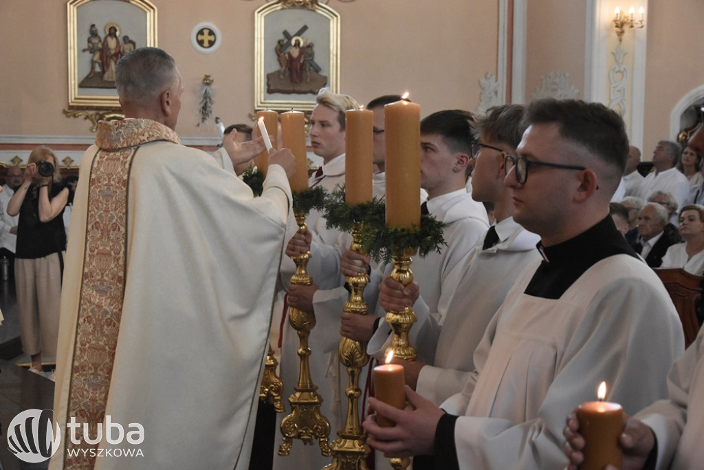 Konsekracja kościoła w parafii Świętej Rodziny