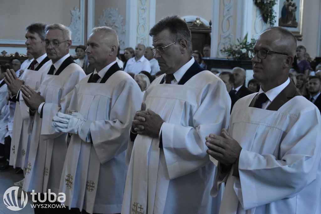 Konsekracja kościoła w parafii Świętej Rodziny