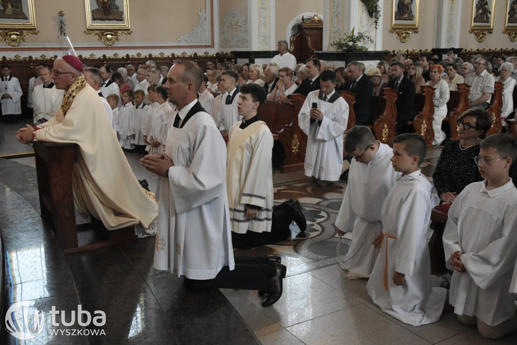 Konsekracja kościoła w parafii Świętej Rodziny