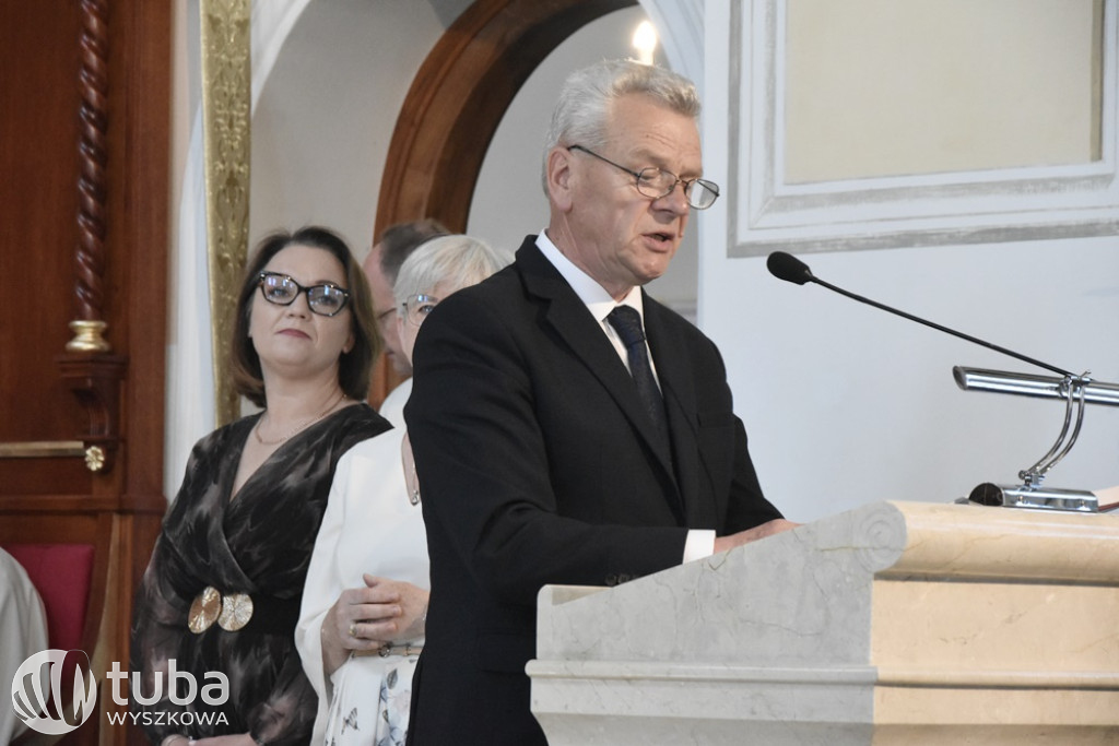Konsekracja kościoła w parafii Świętej Rodziny