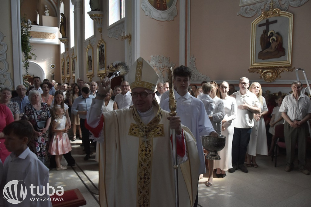 Konsekracja kościoła w parafii Świętej Rodziny