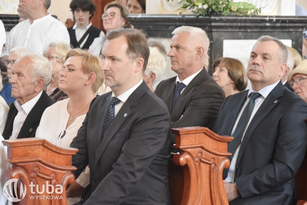 Konsekracja kościoła w parafii Świętej Rodziny