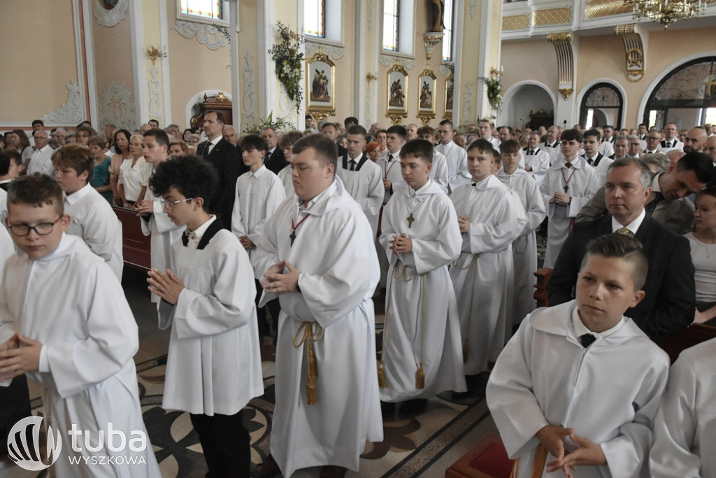 Konsekracja kościoła w parafii Świętej Rodziny
