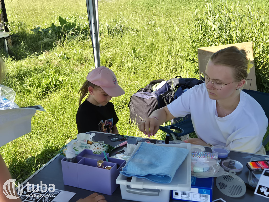 Piknik i wianki nad Bugiem w Rybienku Starym