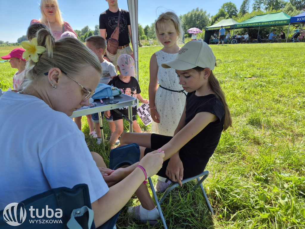 Piknik i wianki nad Bugiem w Rybienku Starym