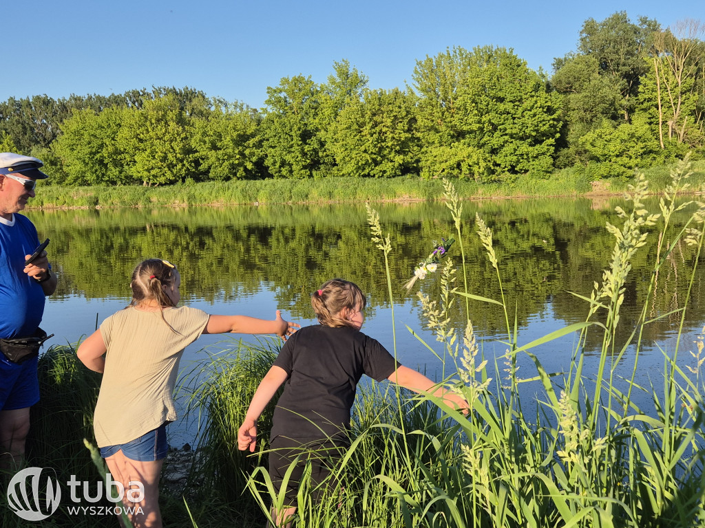 Piknik i wianki nad Bugiem w Rybienku Starym