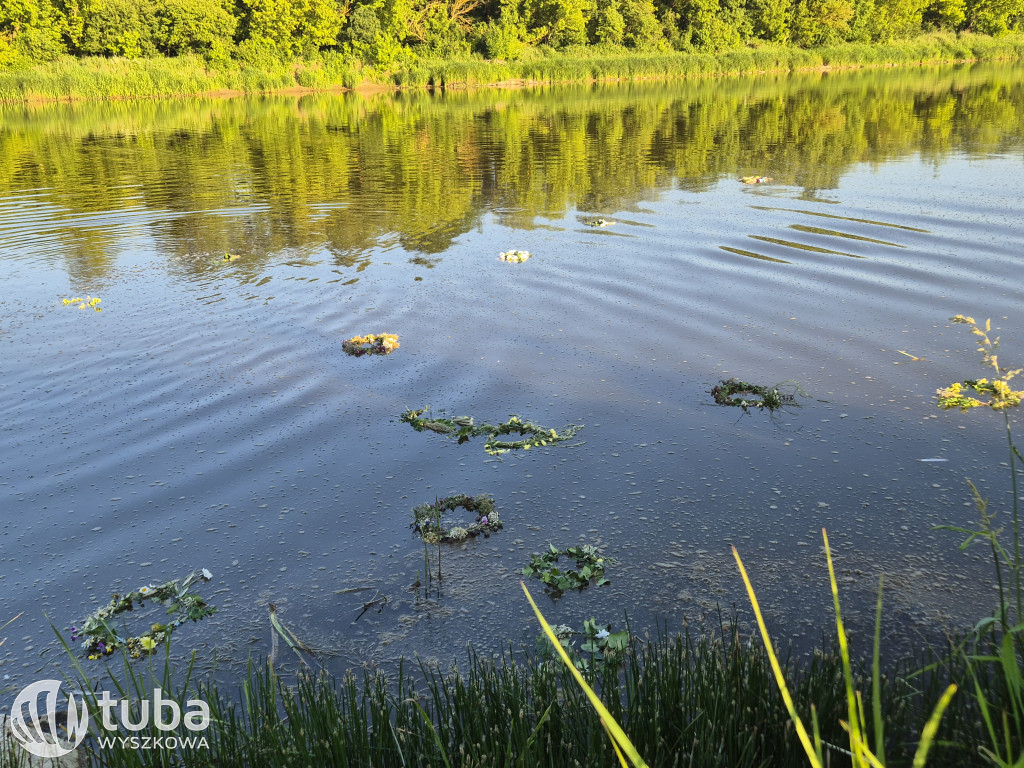 Piknik i wianki nad Bugiem w Rybienku Starym