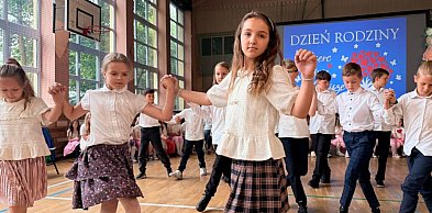 Dzieci dla Rodziców, społeczność dla Olusia