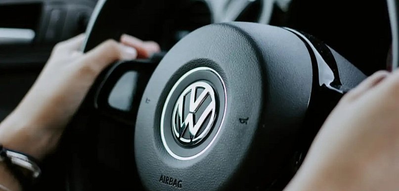 Hybryda plug-in - połączenie silnika spalinowego i elektrycznego