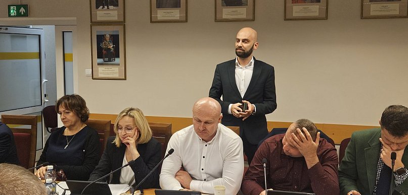 Budżet uchwalony mimo protestów burmistrza