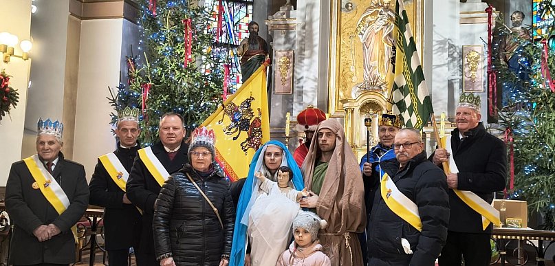 Poręba rozbrzmiała radością Orszaku Trzech Króli