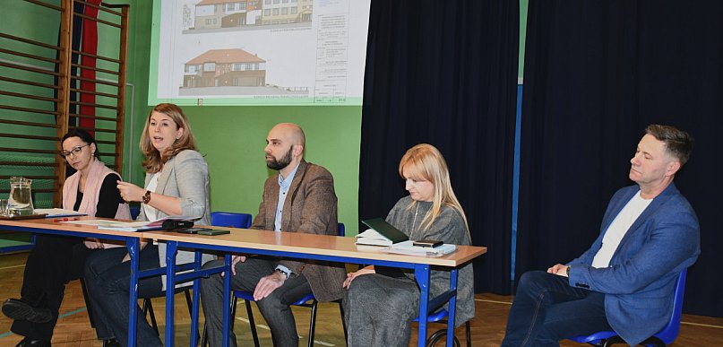 Szkoła rośnie, oczekiwania też. Konsultacje rozbudowy w Leszczydole-Nowinach