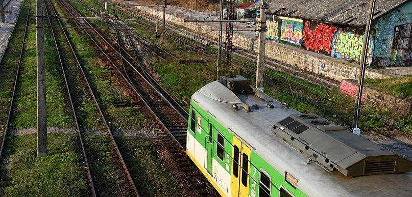 PKP rozpoczyna modernizację linii Tłuszcz-Ostrołęka. Rusza komunikacja zastępcza