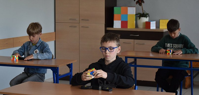 Mistrzowie Speedcubingu