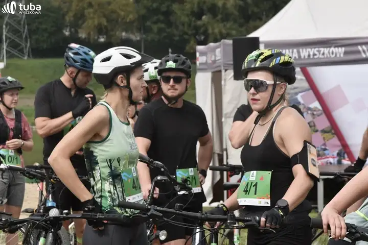 "30 kilometrów w nogach, ramionach i sercach"