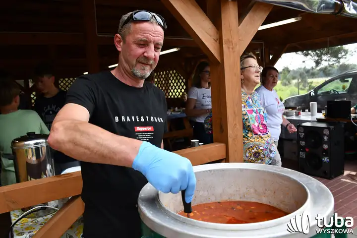 Po sąsiedzku i rodzinnie bawili się w Leszczydole-Nowinach (VIDEO)