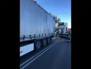 Poważny karambol i poważne utrudnienia na "ósemce" w kierunku Ostrowi Maz. (aktualizacja)
