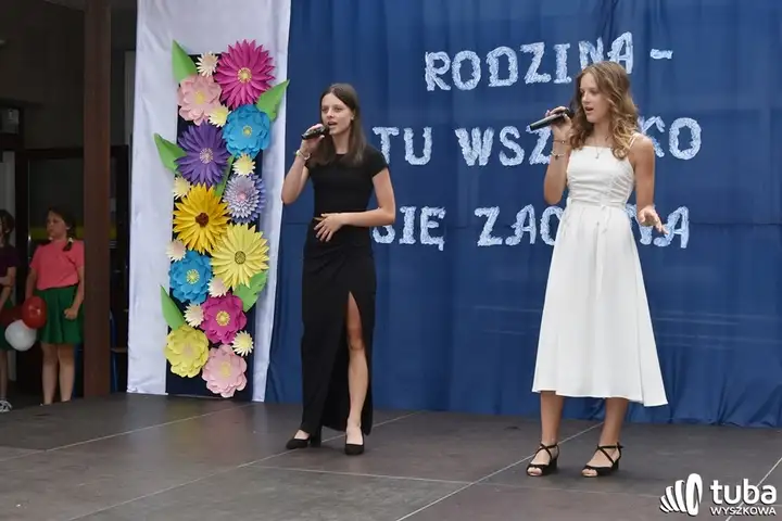 Beztroska zabawa, śmiech i radość w SP w Rybnie