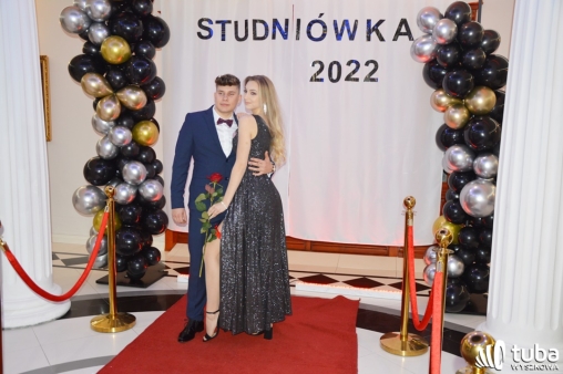 „Bal na sto par”. Studniówka Zespołu Szkół nr 1 w Wyszkowie (VIDEO)