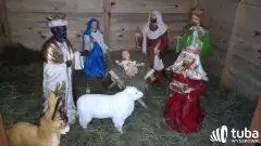 Betlejemska szopka na skwerze