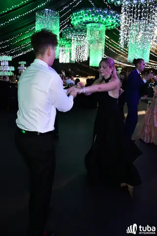 "Ten wieczór jest dla was". Studniówka 2025 I LO w Wyszkowie (VIDEO)