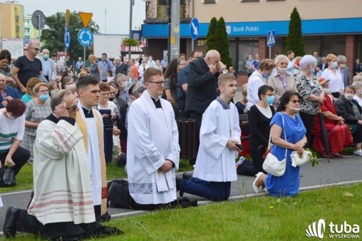 Niech Eucharystyczny Jezus będzie uwielbiony
