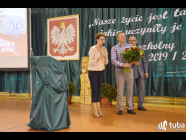 Uczniowie "Kochanowskiego" powitali rok szkolny z Mickiewiczem
