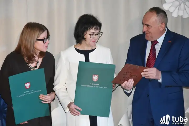 "Ta szkoła jest pięknym składnikiem naszego miasta". 20 lat Zespołu Szkół nr 3  