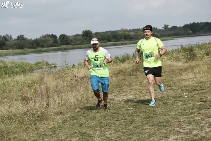"30 kilometrów w nogach, ramionach i sercach"