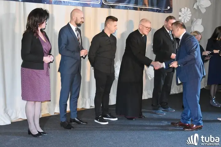"Ta szkoła jest pięknym składnikiem naszego miasta". 20 lat Zespołu Szkół nr 3  
