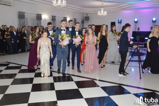 „Bal na sto par”. Studniówka Zespołu Szkół nr 1 w Wyszkowie (VIDEO)