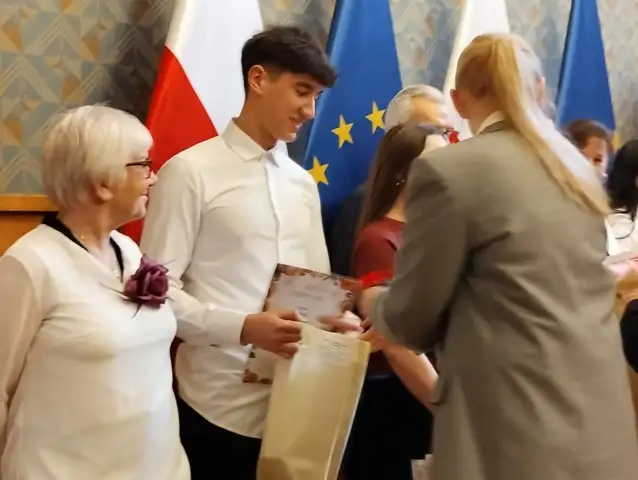 Młodzież ze "Skłodowskiej" nagrodzona w ogólnopolskich konkursach