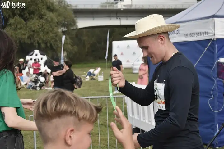 "30 kilometrów w nogach, ramionach i sercach"